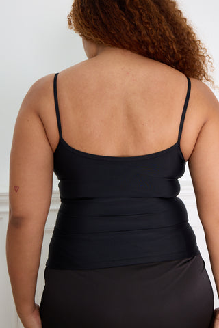 CURVED TANK black