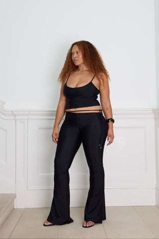 CURVED LOW WAISTED FLARE PANT black