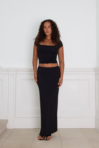 CONTOUR MAXI SKIRT black